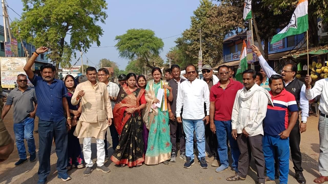 मनरेगा बचाओ आंदोलन, विधायक यशोदा वर्मा किसानों- मजदूरों के हक में सड़क पर, धरना-प्रदर्शन व चक्काजाम